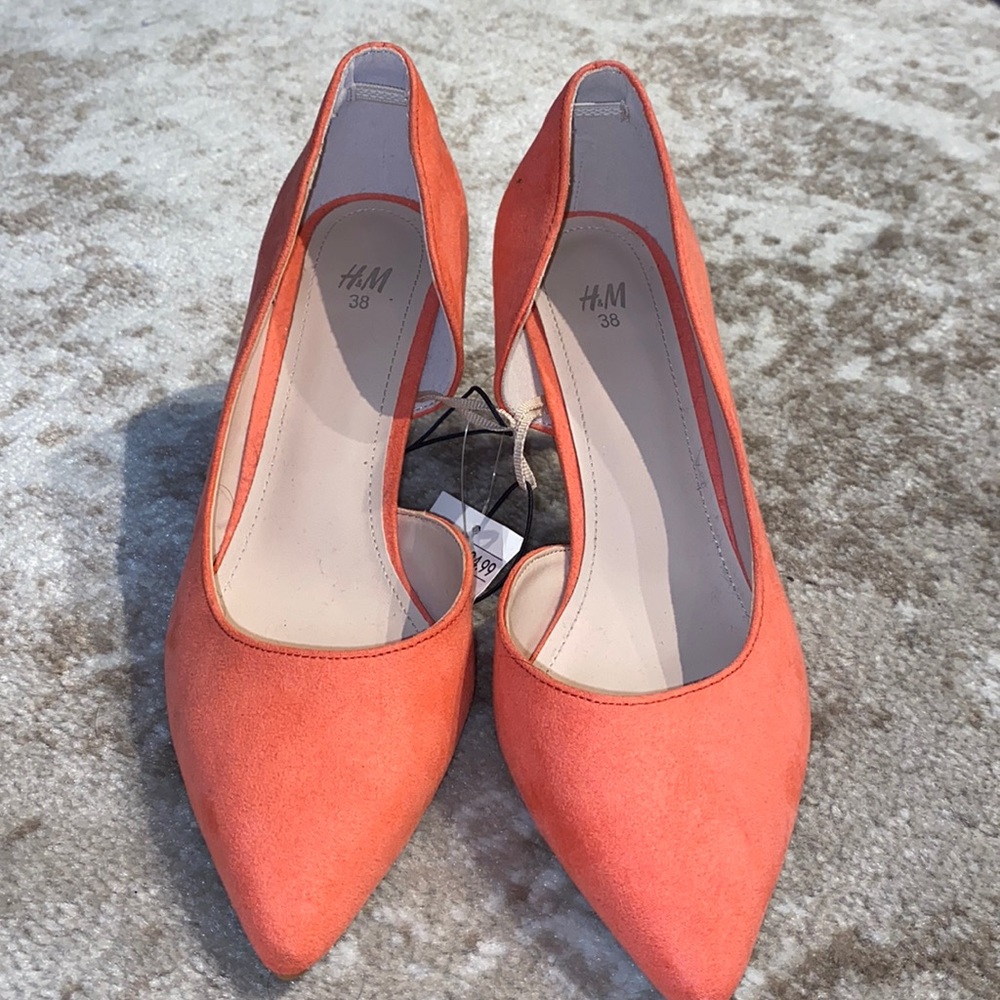 NWT Coral Heels! 🌸